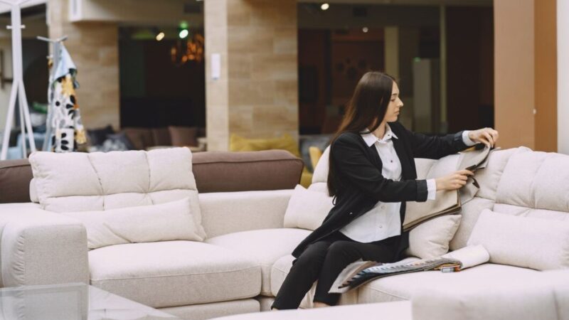 Furniture Store vs Outlet: Which Is the Best Choice for Your Budget?